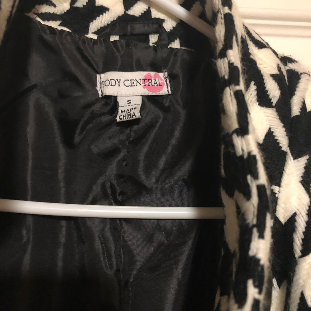 Light Jacket - Picture 2 of 3